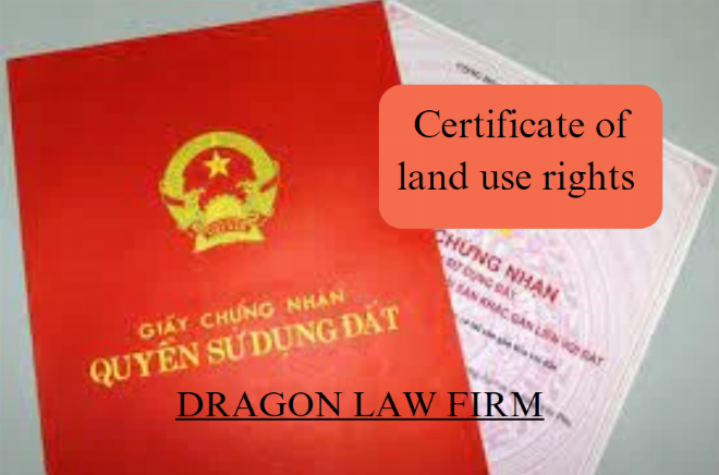 Hình ảnh sổ đỏ và hồ sơ pháp lý minh họa cho điều kiện được bồi thường khi thu hồi đất