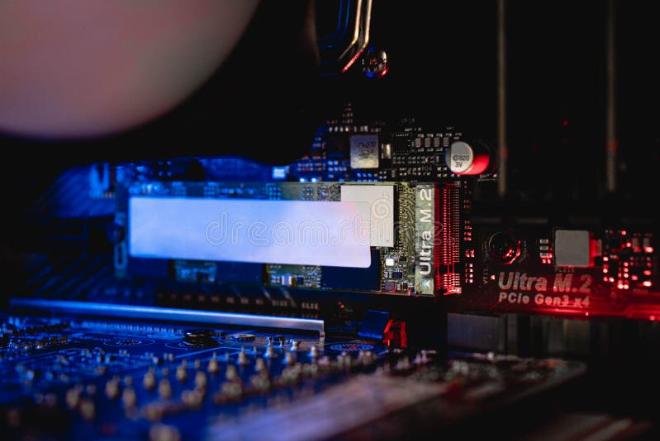 Nâng cấp ổ cứng SSD là giải pháp hiệu quả cho vấn đề vì sao game bị giật lag
